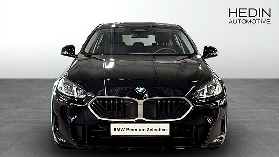 BMW 120 8 of 9