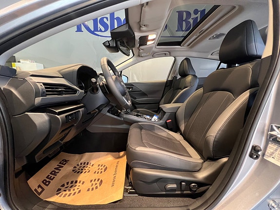 Subaru Crosstrek 8 of 12
