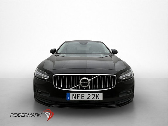 Volvo S90 2 of 5