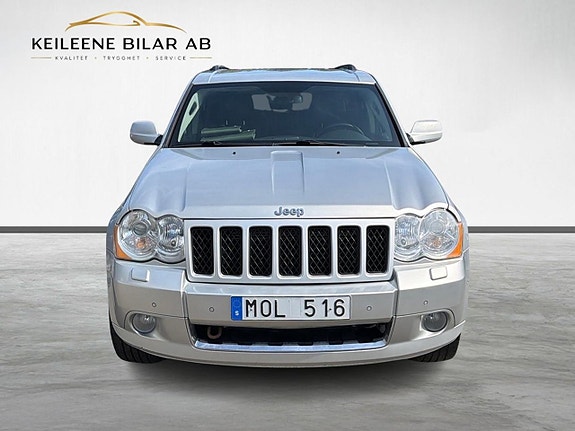 Jeep Grand Cherokee 3 of 24