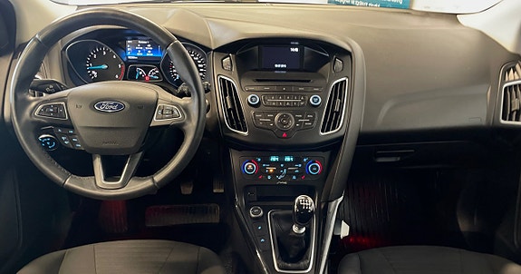 Ford Focus 8 of 11