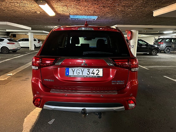 Mitsubishi Outlander 3 of 12