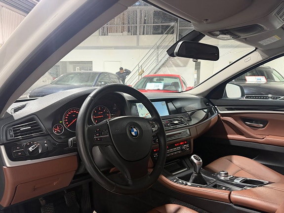BMW 520d 8 of 16