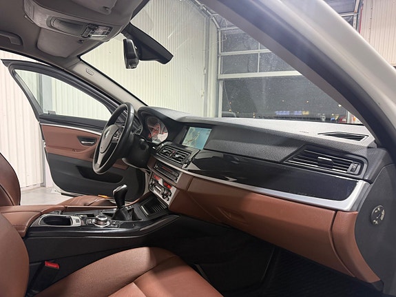 BMW 520d 10 of 16