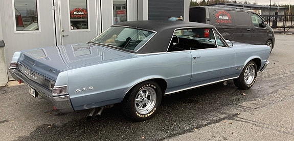 Pontiac GTO 4 of 5