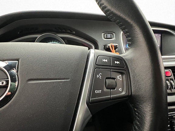 Volvo V40 15 of 27