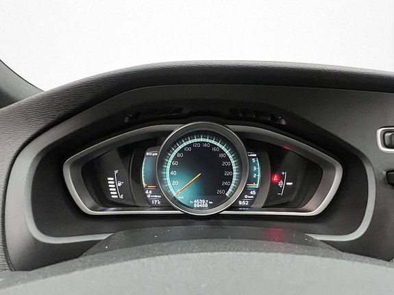 Volvo V40 14 of 27
