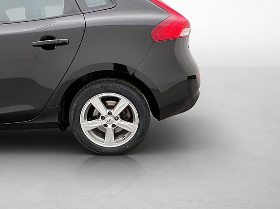 Volvo V40 27 of 27