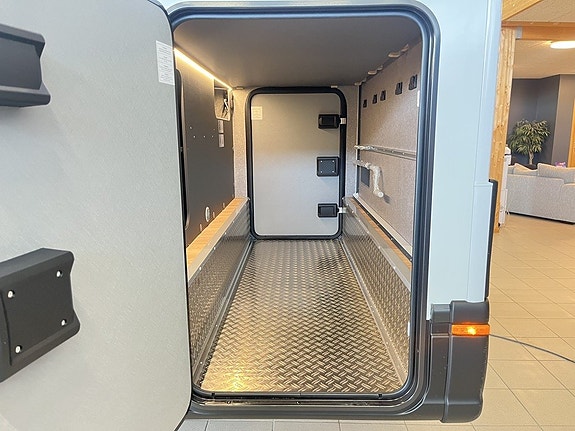 Dethleffs GLOBEBUS PERFORMANCE 4X4 T46 (TRUMA D6E+Luftfjädring+AWD+Golvvärme) 8 of 30
