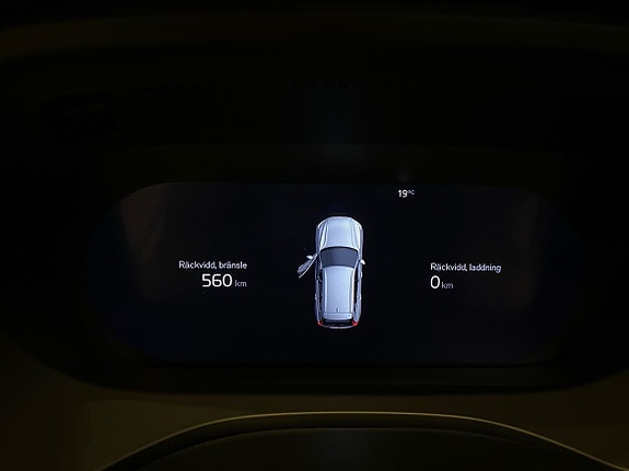 Volvo XC60 11 of 14