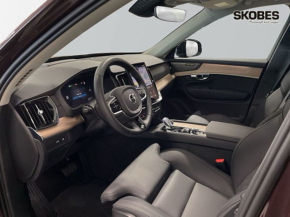 Volvo XC90 9 of 23