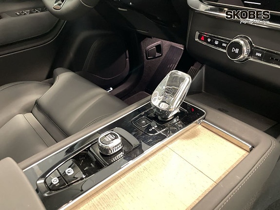 Volvo XC90 23 of 23