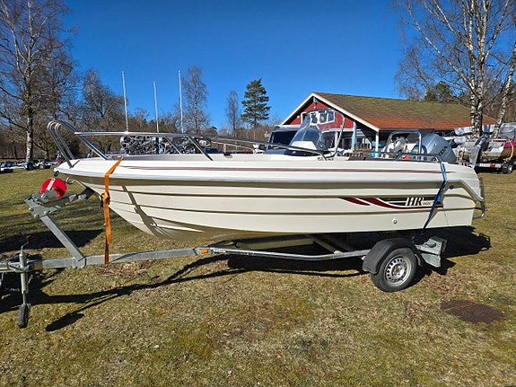 HR 442SC-Honda BF50-Fogelsta 80km/h Trailer 2021