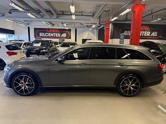 Mercedes-Benz E220 d 3 of 5