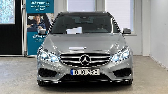 Mercedes-Benz E220 d 2 of 5
