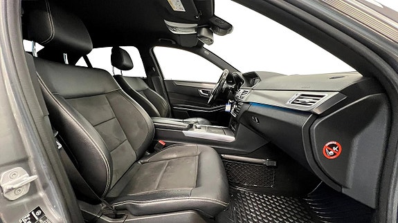 Mercedes-Benz E220 15 of 18