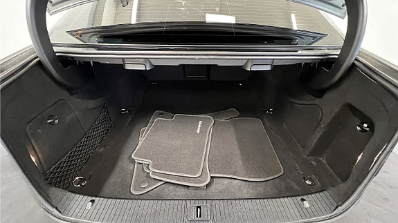 Mercedes-Benz E220 d 14 of 19