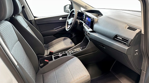 Ford Transit Connect 3 of 5