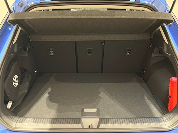 Volkswagen T-Roc 6 of 18