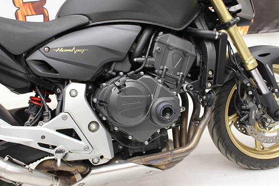 Honda CB600f Hornet 4 of 8