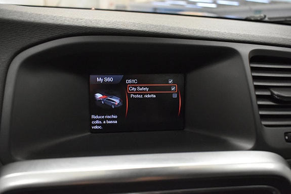 Volvo S60 17 of 18