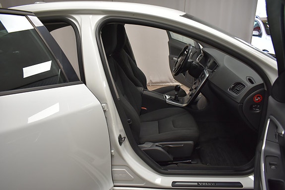 Volvo S60 11 of 18