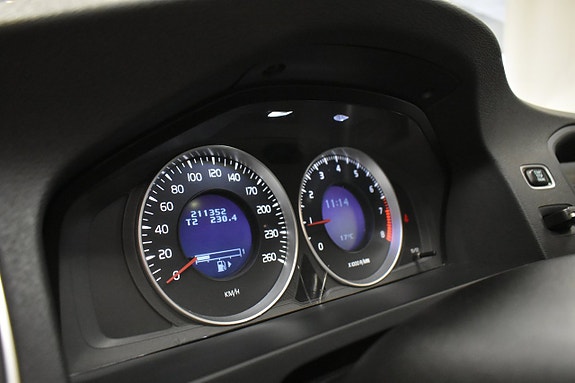 Volvo S60 16 of 18