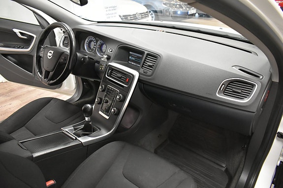 Volvo S60 14 of 18