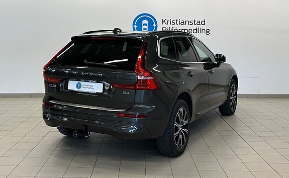 Volvo XC60 8 of 12