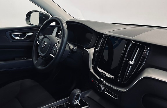 Volvo XC60 9 of 12