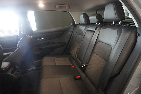 Nissan Ariya 7 of 15