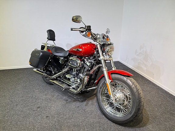 Harley-Davidson Sportster 1200 Custom /XL1200C/ Nedsatt pris! 2 of 10