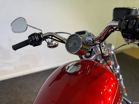 Harley-Davidson Sportster 1200 Custom /XL1200C/ Nedsatt pris! 10 of 10