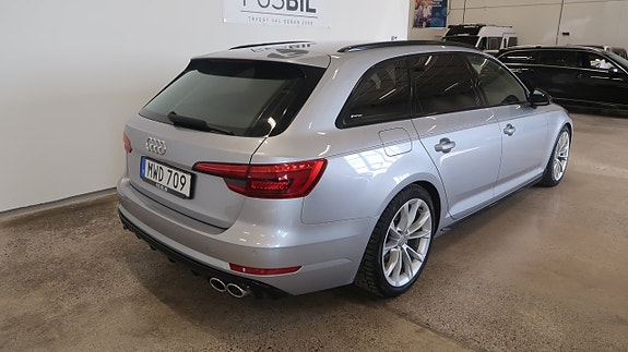 Audi A4 4 of 5