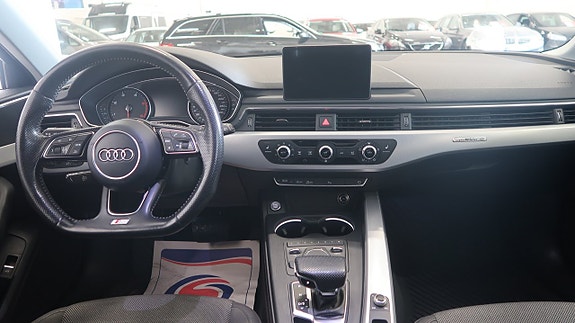Audi A4 11 of 17