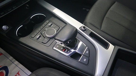 Audi A4 12 of 17