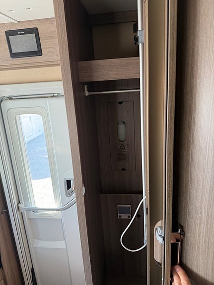 Kabe Travel Master I 740 LGB 8 of 9