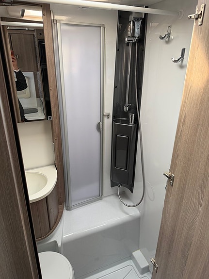 Kabe Travel Master I 740 LGB 7 of 9