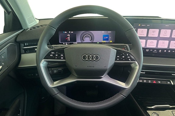 Audi Q3 13 of 24
