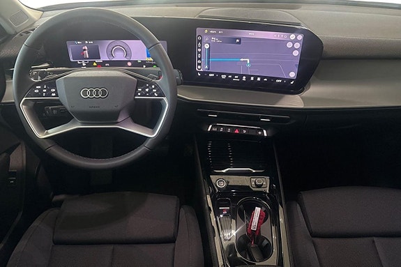 Audi Q3 12 of 24