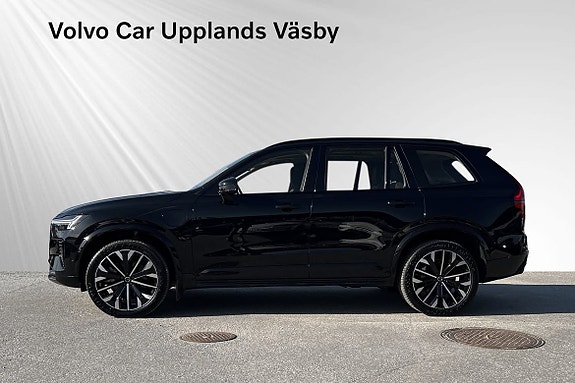 Volvo XC90 3 of 15