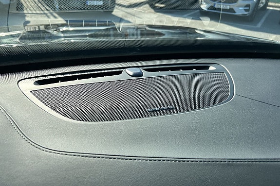 Volvo XC90 15 of 15
