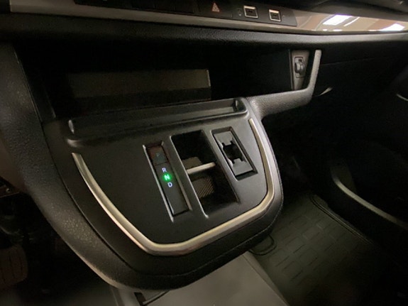 Opel Vivaro 12 of 22