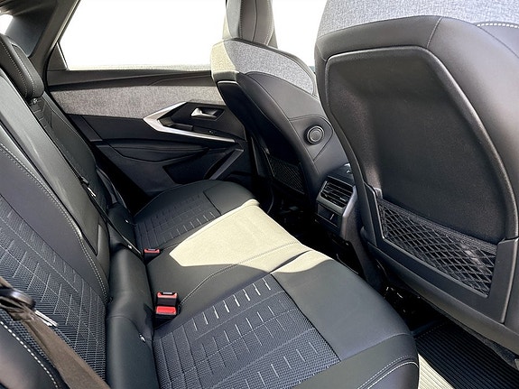 Peugeot 3008 14 of 17