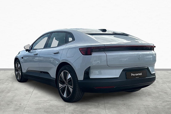 Polestar 4 7 of 17