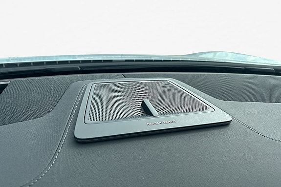 Polestar 4 15 of 17