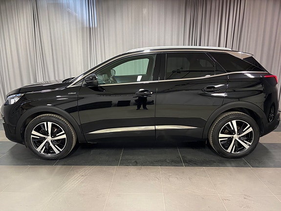 Peugeot 3008 2 of 5