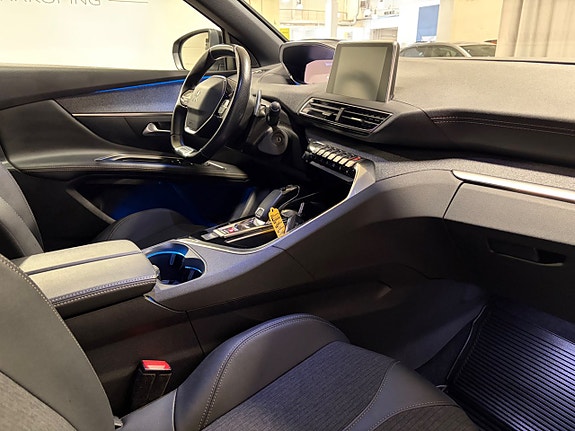 Peugeot 3008 8 of 15