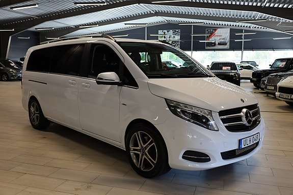 Mercedes-Benz V250 6 of 20