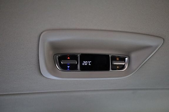 Mercedes-Benz V250 19 of 20